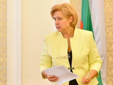 Менда Стоянова: Бюджетът ще бъде на излишък тази година
