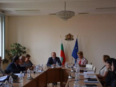 Работна група обсъжда как да се изплащат пенсиите от втория стълб