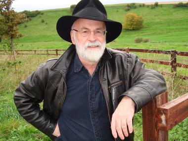 Валяк унищожи недовършените романи на Тери Пратчет