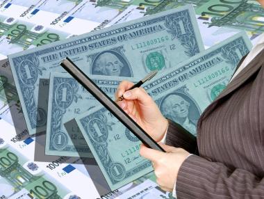 Въпреки ръста на долара се очакват сътресения на щатската икономика