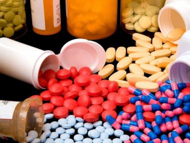 Проблемът не е паралелният износ на лекарства, а ниските доходи