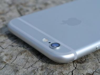 Ден преди дебюта Apple случайно издаде подробности за новия iPhone X