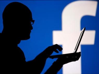 Испания глоби Facebook с 1.2 млн. евро