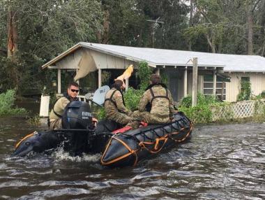 „Ирма“ отстъпва, но остави 6.5 милиона във Флорида без ток