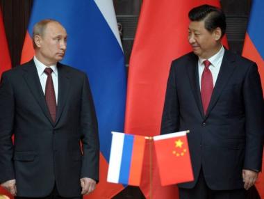 Китай и Русия започнаха военни учения край Северна Корея