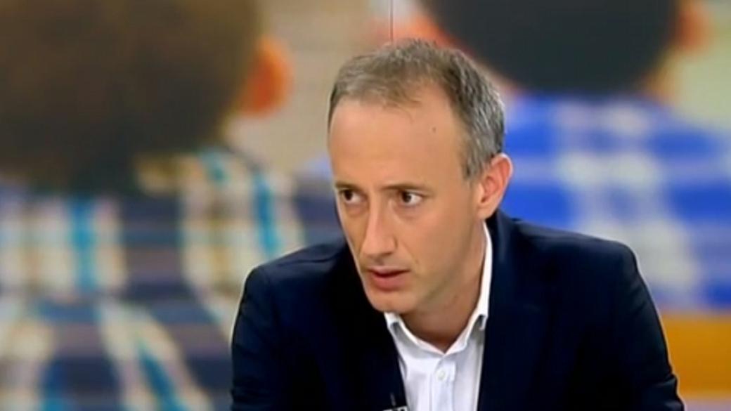 Вълчев: Над 200 хил. деца са извън образователната система