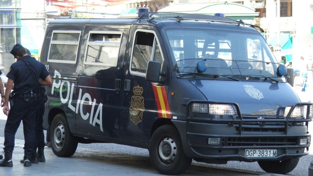 Испанската полиция взе под прицел каталонското правителство