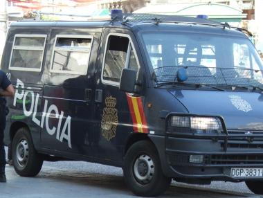 Испанската полиция взе под прицел каталонското правителство