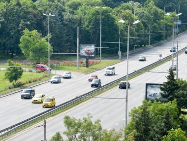 Столична община иска да ограничи старите автомобили чрез по-високи данъци