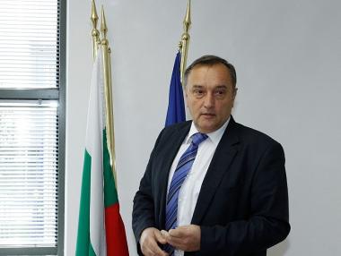 Електронната винетка за коли остава 97 лв.