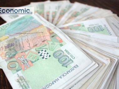 Колко пари харчим на месец за забавление?