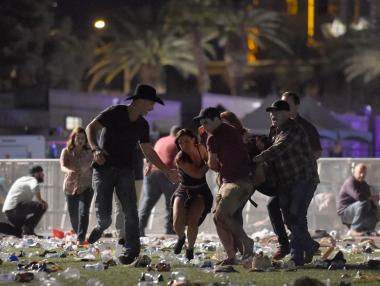 Убитите след стрелбата в Лас Вегас са вече 50