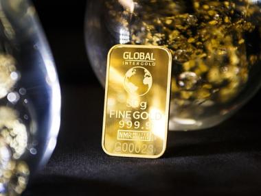 Напрежението насочи инвеститорите към златото