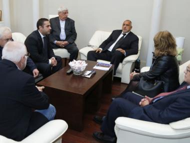 След днешния протест икономическото министерство ще преговаря с „Емко“