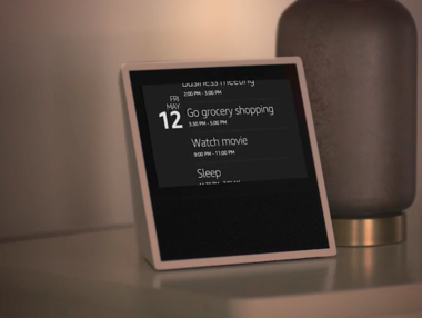 Умният асистент със сензорен екран Echo Show вече е продажба