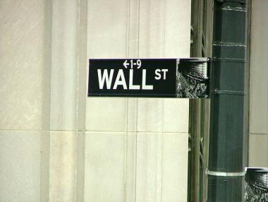 Началото на седмицата донесе понижения на Wall Street