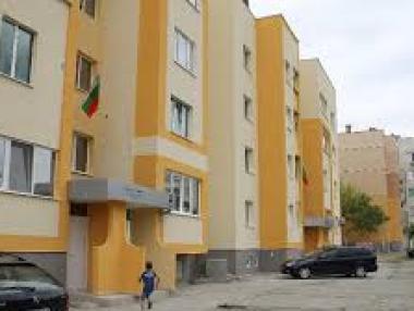 Прокуратурата ще разследва саниране с некачествени материали