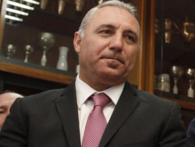 Външно министерство опроверга Христо Стоичков, че мандатът му е изтекъл