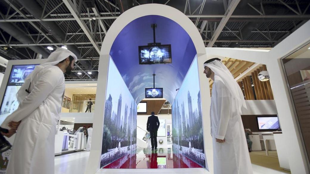 Летище Дубай заменя проверките за сигурност с рибки за лицево сканиране