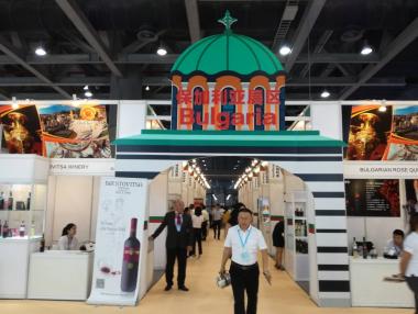 Китайска компания ще произвежда колаген с българско розово масло