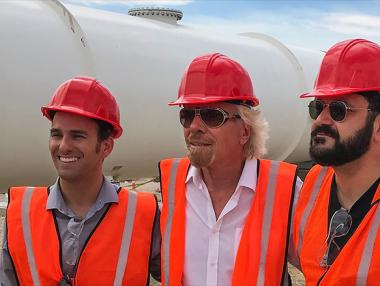 Virgin Group на Ричард Брансън инвестира в Hyperloop One