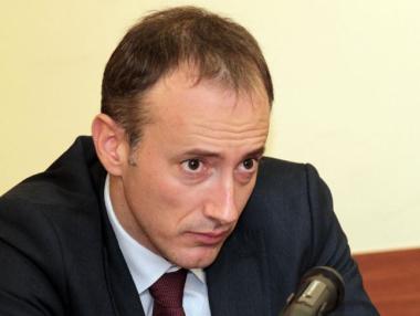 Учителските заплати ще бъдат увеличени с 5-6%, обяви министърът