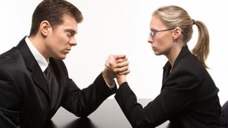 Жените в ЕС: по-образовани от мъжете, но с по-ниски заплати