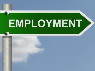 Получаващите помощи в САЩ са достигнали 44-годишен минимум