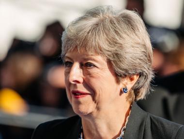 Тереза Мей се е съгласила да плати двойно за напредък на преговорите с Брюксел