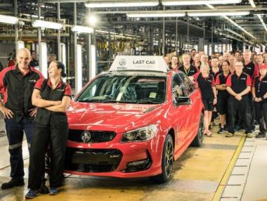 Австралия произведе последната си кола днес