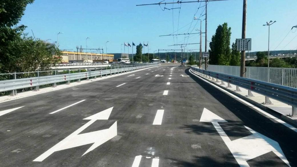 Наложителният ремонт на Аспаруховия мост продължава