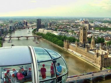 Таксата за вход в центъра на Лондон почти се удвоява за старите коли