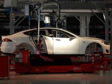 Tesla ще има собствена фабрика в Китай