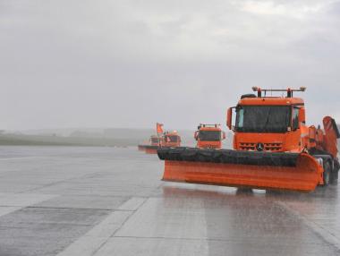 Daimler показа автономни снегорини