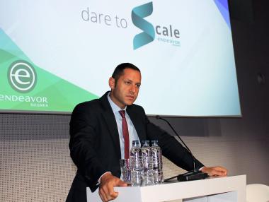 Манолев: 100 млн. лв. за стартиращи фирми от Фонда на фондовете