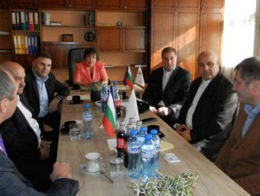 Българско предприятие ще прави части за руски трактори