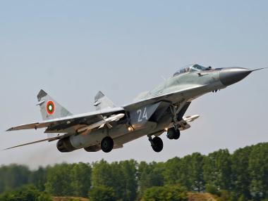 Военните пилоти от авиобаза „Граф Игнатиево” отказват да летят