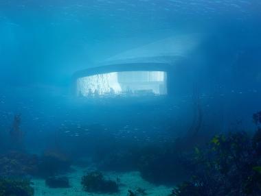 Първият подводен ресторант в Европа отваря врати