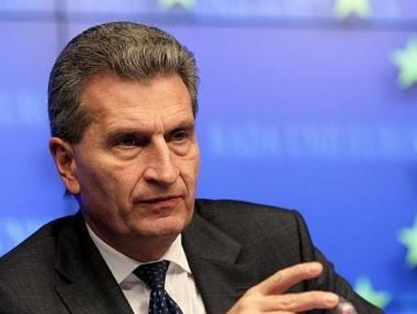 Еврокомисар Йотингер е на официално посещение в България днес