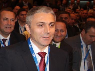 ДПС отново с ултиматум: Или оставка на Валери Симеонов, или на правителството