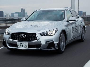 Infiniti пусна изцяло автономен Q50 в Токио