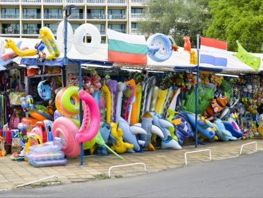 КРИБ се обяви против премахването на преместваемите обекти по морето