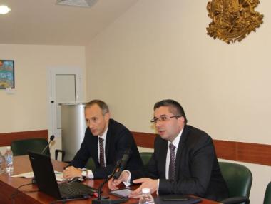 Догодина ремонтират 416 учебни заведения