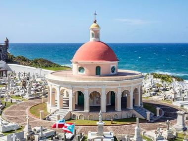 8 впечатляващи гробища