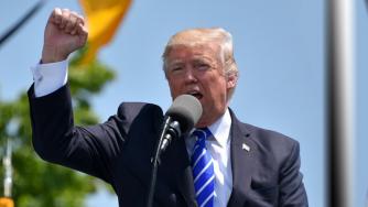 Тръмп призова за по-старателно проучване на кандидатите за зелена карта