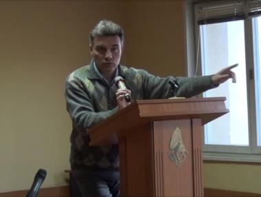 „Университетите трябва да се заключват вечер, защото ще влезе някое куче и ще завърши“