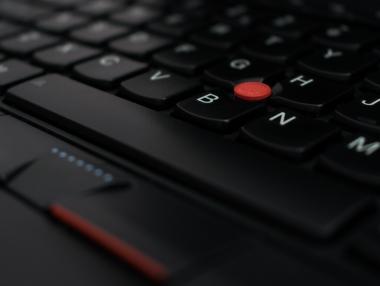 Lenovo придобива 51% от Fujitsu Client Computing