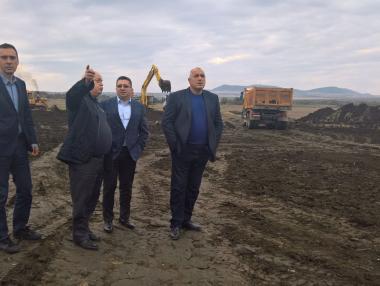 Разширението на пътя Поморие-Ахелой ще е готово до лятото