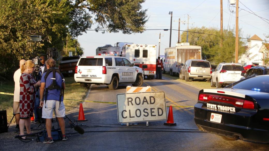 Най-малко 26 са жертвите на нападението в Тексас