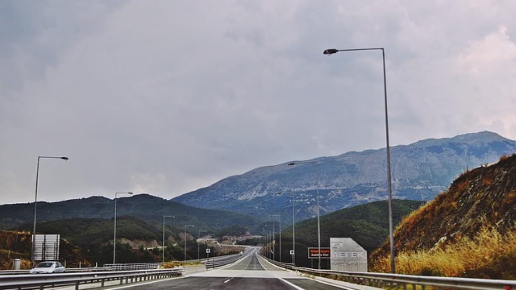 Гърция увеличава максималната скорост по магистралите от 130 на 150 км/ч